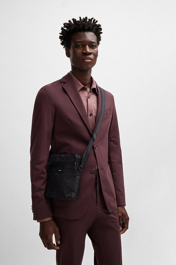 ΤΣΑΝΤΑΚΙ ΧΙΑΣΤΙ BOSS - 001 ΜΑΥΡΟ